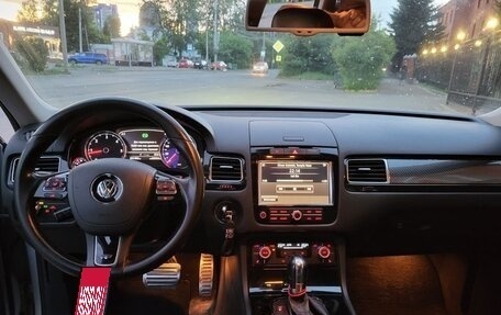 Volkswagen Touareg III, 2011 год, 2 190 000 рублей, 12 фотография