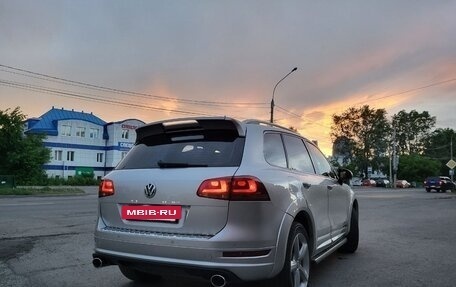 Volkswagen Touareg III, 2011 год, 2 190 000 рублей, 8 фотография