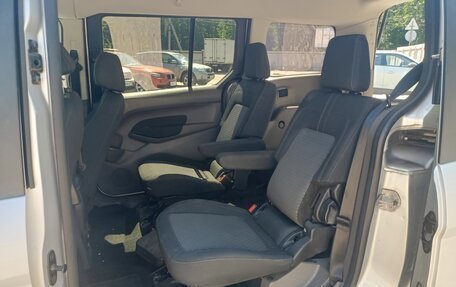 Ford Transit Connect, 2018 год, 2 200 000 рублей, 5 фотография
