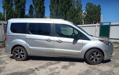 Ford Transit Connect, 2018 год, 2 200 000 рублей, 12 фотография