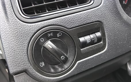Volkswagen Polo VI (EU Market), 2015 год, 980 000 рублей, 4 фотография