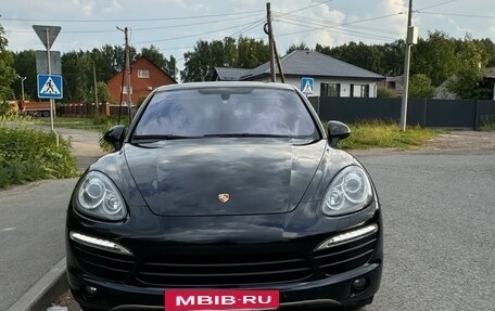 Porsche Cayenne III, 2011 год, 2 995 000 рублей, 2 фотография