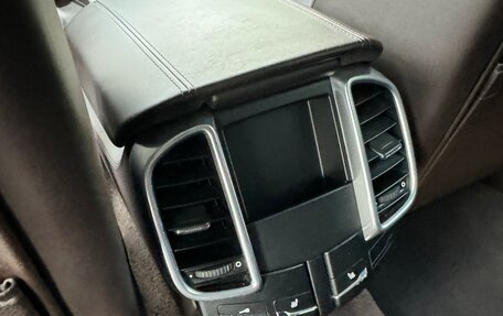 Porsche Cayenne III, 2011 год, 2 995 000 рублей, 30 фотография