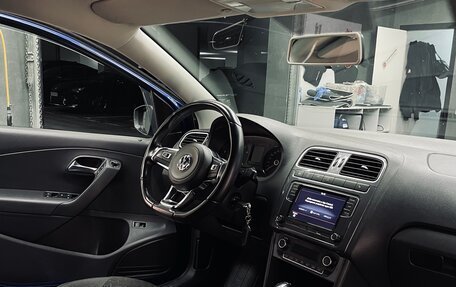 Volkswagen Polo VI (EU Market), 2018 год, 1 600 000 рублей, 7 фотография