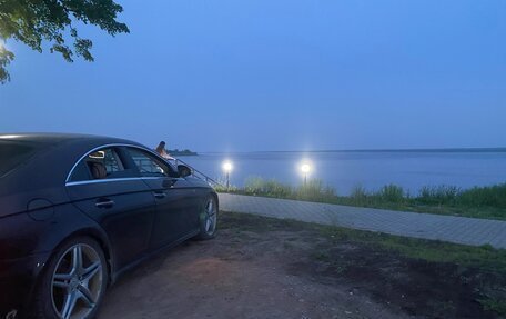 Mercedes-Benz CLS, 2005 год, 870 000 рублей, 2 фотография