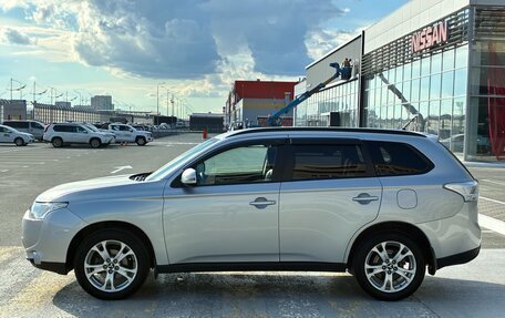 Mitsubishi Outlander III рестайлинг 3, 2013 год, 1 500 000 рублей, 4 фотография