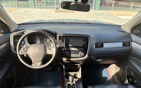 Mitsubishi Outlander III рестайлинг 3, 2013 год, 1 500 000 рублей, 12 фотография