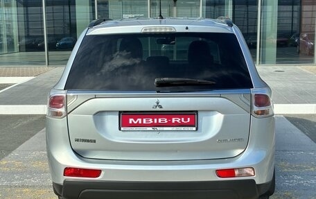Mitsubishi Outlander III рестайлинг 3, 2013 год, 1 500 000 рублей, 7 фотография