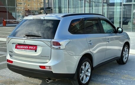 Mitsubishi Outlander III рестайлинг 3, 2013 год, 1 500 000 рублей, 6 фотография