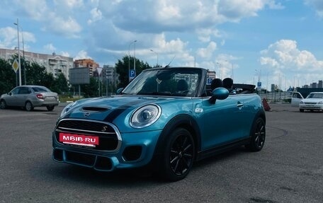 MINI Cabrio, 2018 год, 2 590 000 рублей, 3 фотография