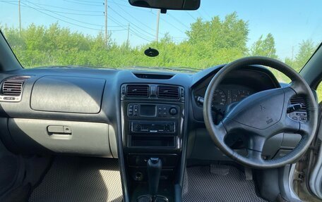 Mitsubishi Galant VIII, 2002 год, 300 000 рублей, 5 фотография