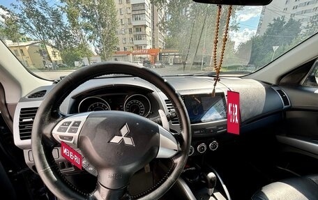 Mitsubishi Outlander III рестайлинг 3, 2011 год, 1 295 000 рублей, 14 фотография