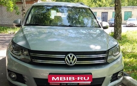 Volkswagen Tiguan I, 2011 год, 1 000 000 рублей, 2 фотография