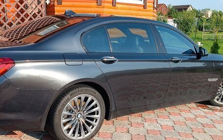 BMW 7 серия, 2013 год, 1 980 000 рублей, 4 фотография