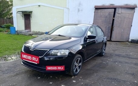 Skoda Rapid I, 2014 год, 700 000 рублей, 2 фотография