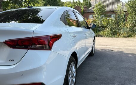 Hyundai Solaris II рестайлинг, 2018 год, 1 450 000 рублей, 10 фотография
