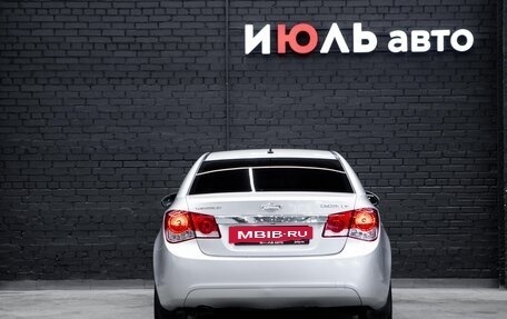 Chevrolet Cruze II, 2012 год, 800 000 рублей, 7 фотография