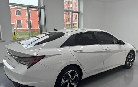 Hyundai Elantra, 2021 год, 1 750 000 рублей, 5 фотография