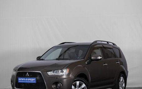 Mitsubishi Outlander III рестайлинг 3, 2011 год, 1 199 000 рублей, 4 фотография