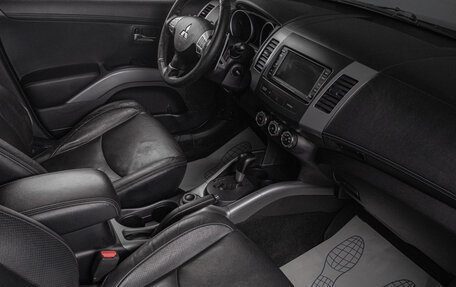 Mitsubishi Outlander III рестайлинг 3, 2011 год, 1 199 000 рублей, 19 фотография
