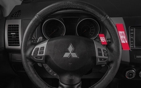 Mitsubishi Outlander III рестайлинг 3, 2011 год, 1 199 000 рублей, 13 фотография