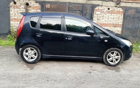 Mitsubishi Colt VI рестайлинг, 2004 год, 430 000 рублей, 3 фотография