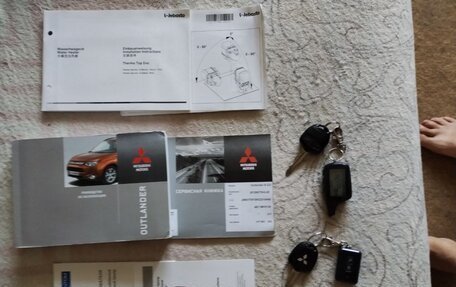 Mitsubishi Outlander III рестайлинг 3, 2013 год, 1 420 000 рублей, 9 фотография