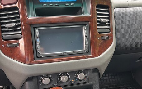 Mitsubishi Pajero III рестайлинг, 2005 год, 1 250 000 рублей, 19 фотография