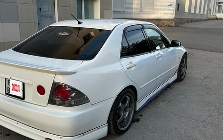 Toyota Altezza, 2003 год, 1 300 000 рублей, 11 фотография