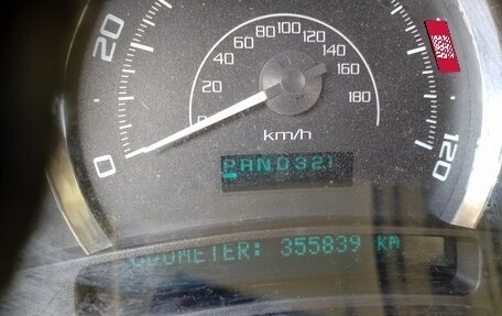 Cadillac Escalade II, 2004 год, 1 100 000 рублей, 1 фотография