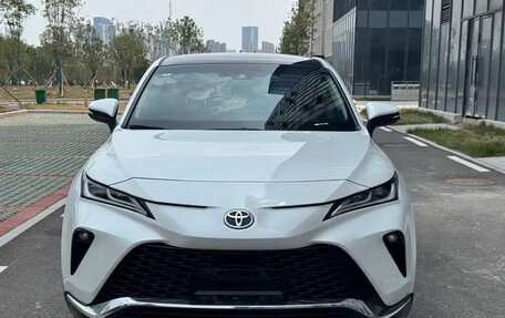 Toyota Venza, 2022 год, 2 630 855 рублей, 2 фотография