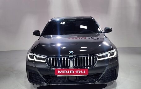 BMW 5 серия, 2022 год, 3 180 013 рублей, 2 фотография
