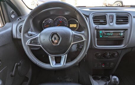 Renault Logan II, 2019 год, 750 000 рублей, 16 фотография