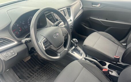 Hyundai Solaris II рестайлинг, 2018 год, 1 350 000 рублей, 7 фотография