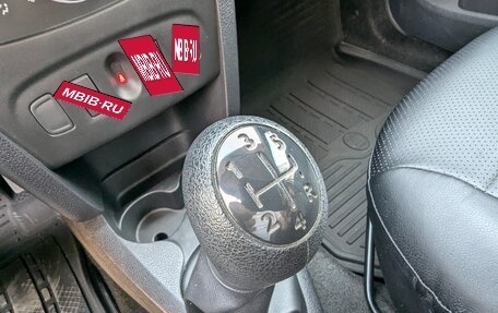 Renault Logan II, 2019 год, 750 000 рублей, 24 фотография