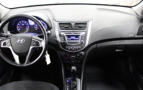 Hyundai Solaris II рестайлинг, 2016 год, 990 000 рублей, 9 фотография