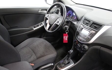 Hyundai Solaris II рестайлинг, 2016 год, 990 000 рублей, 7 фотография