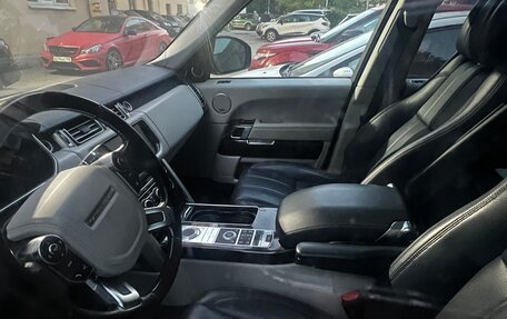 Land Rover Range Rover IV рестайлинг, 2016 год, 3 990 000 рублей, 3 фотография