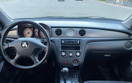 Mitsubishi Outlander III рестайлинг 3, 2005 год, 380 000 рублей, 12 фотография