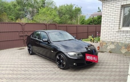 BMW 3 серия, 2011 год, 1 400 000 рублей, 3 фотография