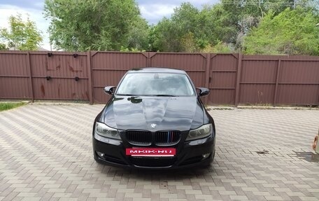 BMW 3 серия, 2011 год, 1 400 000 рублей, 2 фотография
