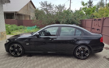BMW 3 серия, 2011 год, 1 400 000 рублей, 18 фотография