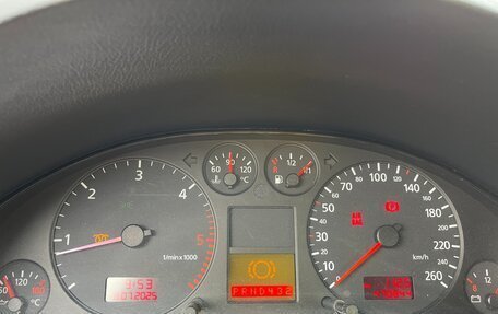 Audi A6, 2001 год, 590 000 рублей, 8 фотография