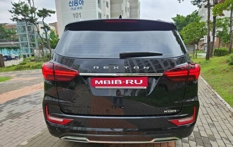 SsangYong Rexton, 2021 год, 2 400 000 рублей, 3 фотография