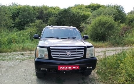 Cadillac Escalade II, 2004 год, 1 100 000 рублей, 2 фотография