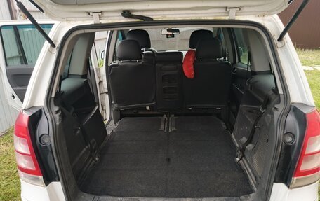 Opel Zafira B, 2011 год, 749 000 рублей, 3 фотография