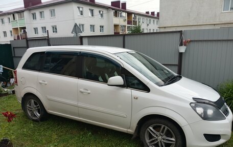 Opel Zafira B, 2011 год, 749 000 рублей, 4 фотография