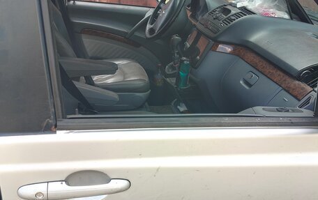 Mercedes-Benz Viano, 2004 год, 1 100 000 рублей, 7 фотография