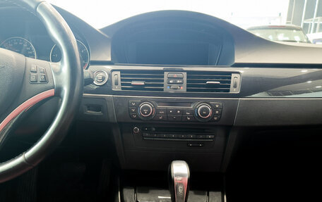 BMW 3 серия, 2011 год, 1 840 000 рублей, 15 фотография