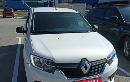 Renault Logan II, 2019 год, 650 000 рублей, 3 фотография